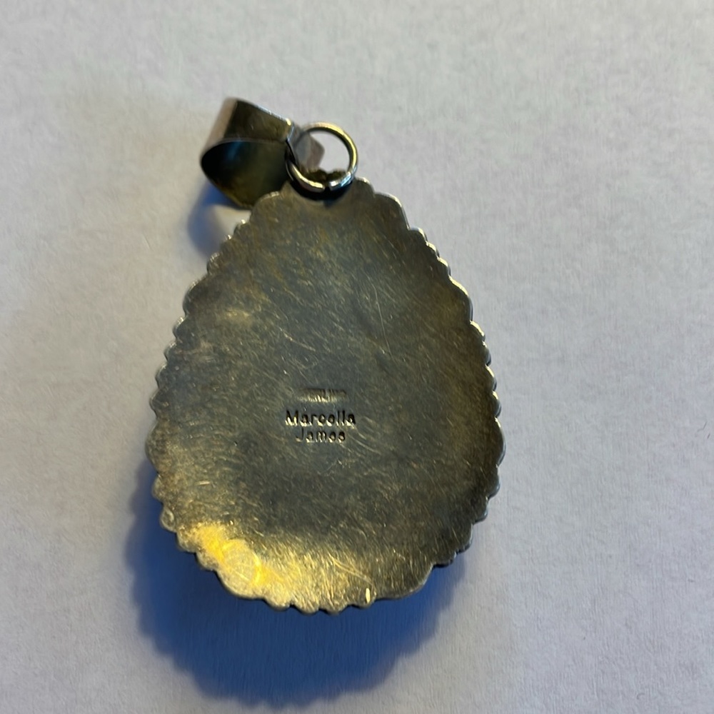 Marcella James, Navajo, jewelry pendant - Picture 3 of 3